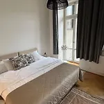 Cute With Terrace And Ac *