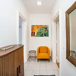Cute With Terrace And Ac Apartman