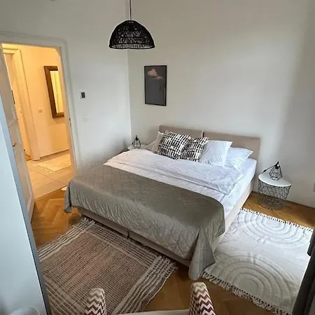Cute With Terrace And Ac * Praag